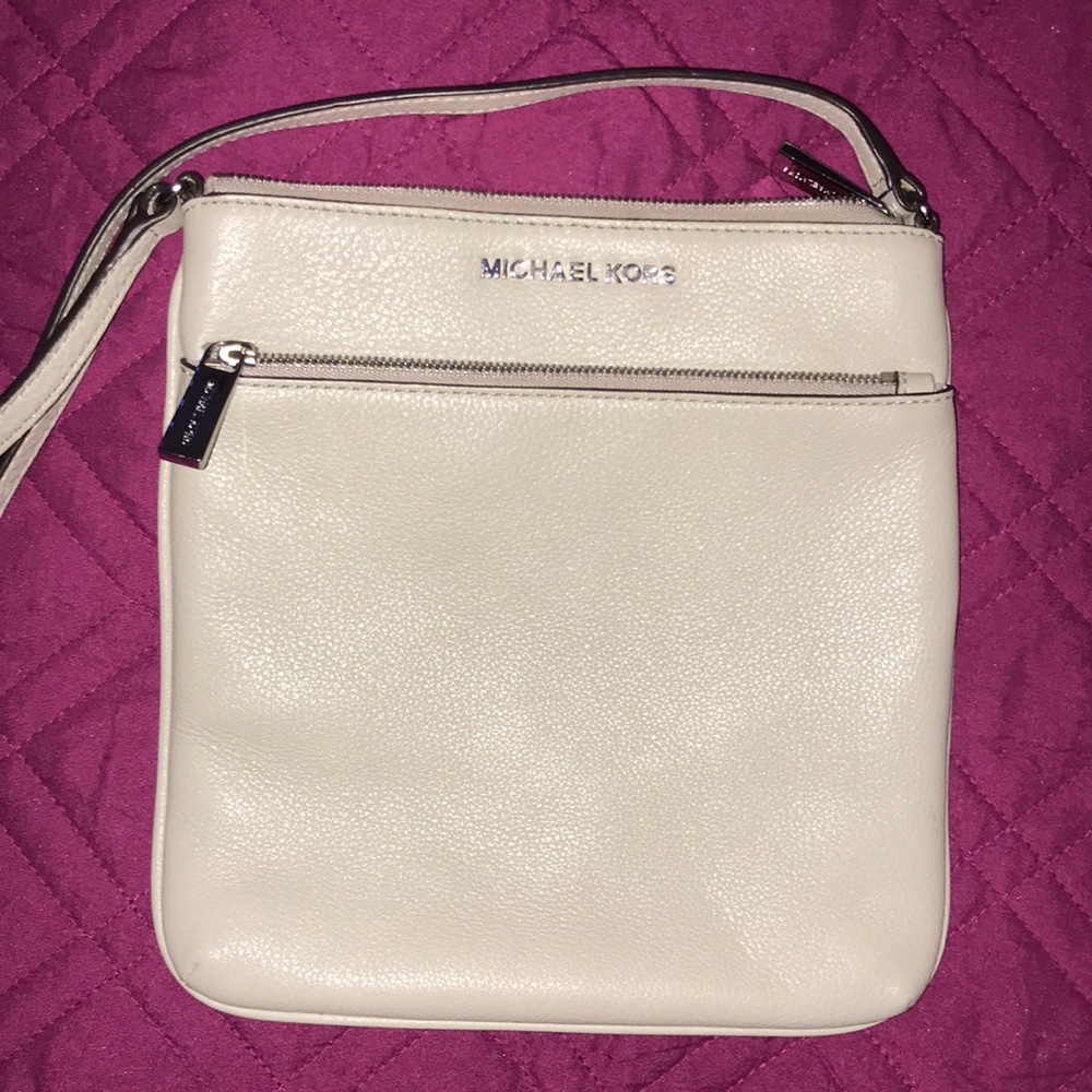 Michael Kors beige women’s purse